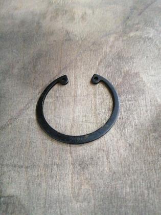 Кольцо стопорное на поршень D50 HOWO (Хово)