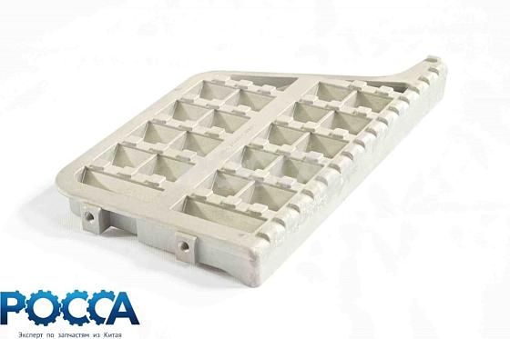 Накладка (ступенька) подножки кабины левая металл FOTON (Фотон) Auman 1093 1099 1138 1B22084500011